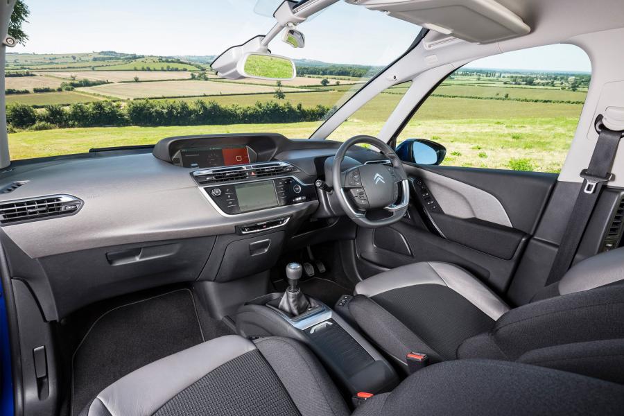 Интерьер Citroen C4 Picasso 2016 года  (UK) (фото 10 из 11)